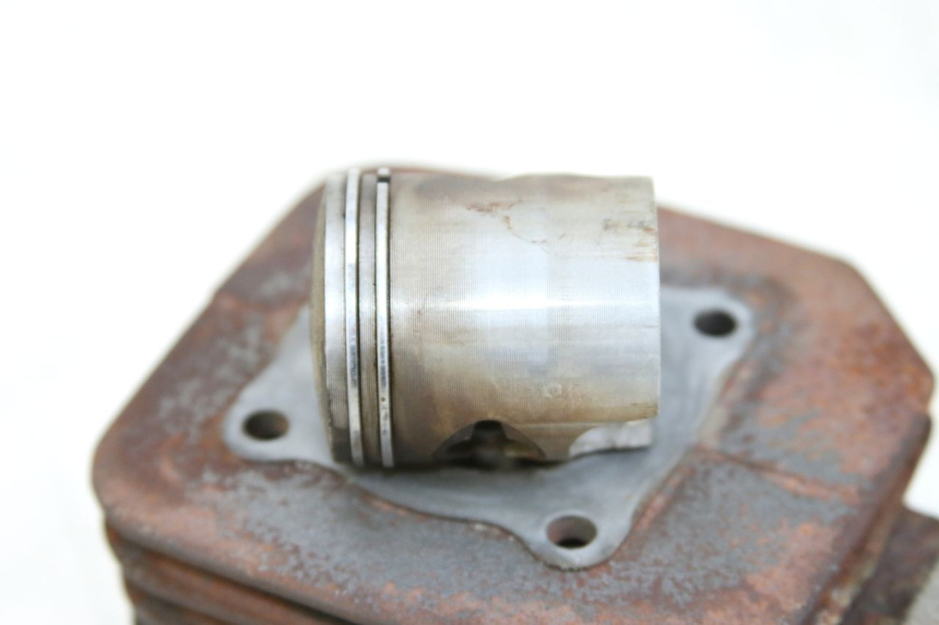 photo de CILINDRO PISTON PEUGEOT LUDIX 50 (2005 - 2007)