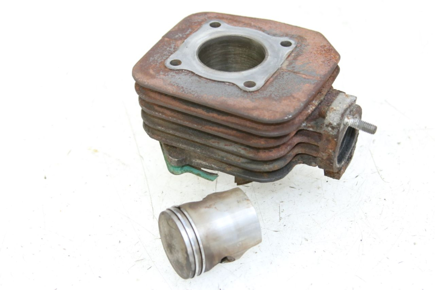 photo de CILINDRO PISTON PEUGEOT LUDIX 50 (2005 - 2007)