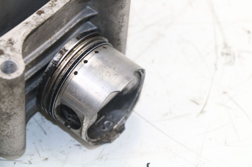 photo de CILINDRO PISTÓN PEUGEOT V-CLIC VCLIC 50 (2007 - 2013)