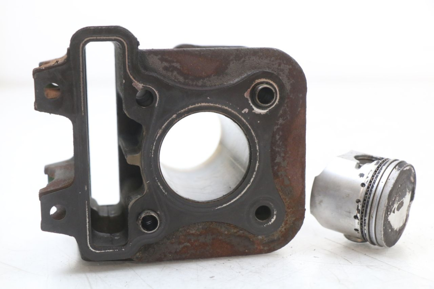 photo de CILINDRO PISTON PIAGGIO FLY 4T 50 (2004 - 2010)