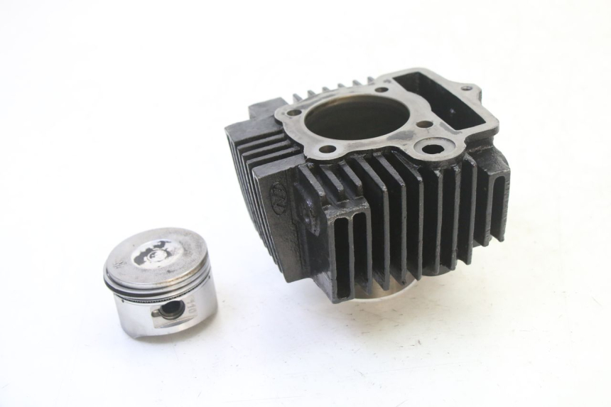photo de CILINDRO PISTON APOLLO RFZ 125