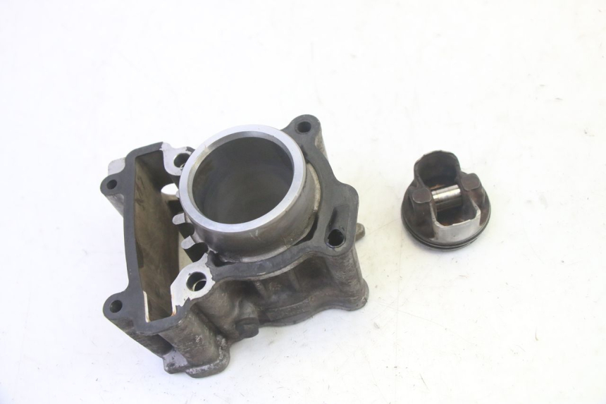 photo de CILINDRO PISTON YAMAHA X-MAX XMAX 125 (2010 - 2014) - Zoom estado de uso