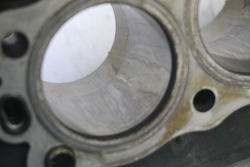 photo de CILINDRO PISTON KAWASAKI ZR 7 750 (1999 - 2001) - Otra vista del artículo