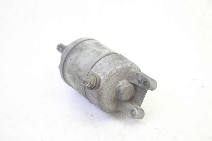 photo de ARRANQUE PEUGEOT ELYSEO 125 (1999 - 2004) - Detalles de los puntos de fijación