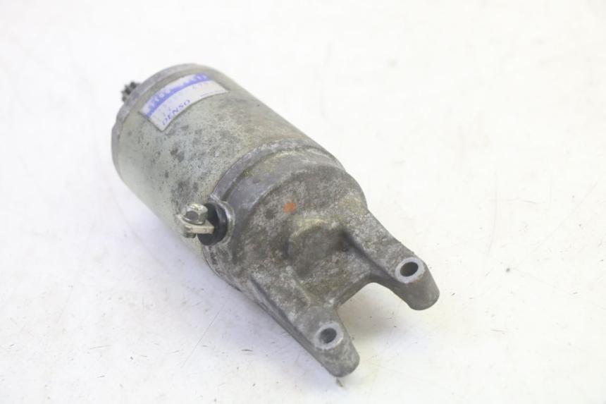 photo de ARRANQUE SUZUKI GSF N BANDIT 600 (1996 - 1999) - Detalles de los puntos de fijación