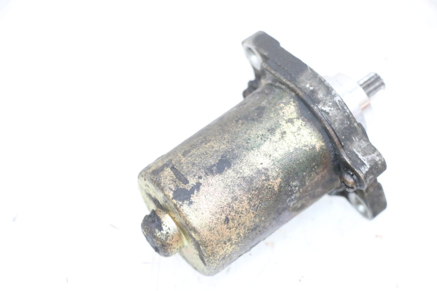 photo de MOTOR DE ARRANQUE PEUGEOT KISBEE 2T 50 (2010 - 2017) - Zoom estado de uso