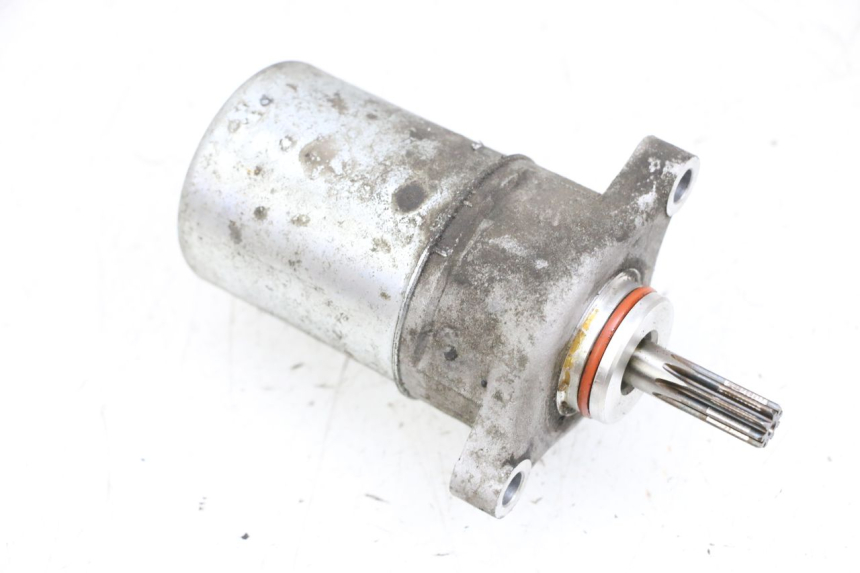 photo de MOTOR DE ARRANQUE YAMAHA X-MAX XMAX 125 (2010 - 2013) - Primer plano técnico