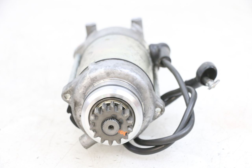 photo de ARRANQUE KAWASAKI ZR 7 750 (1999 - 2001) - Otra perspectiva