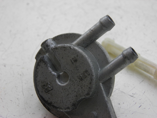 photo de DEPRESIÓN DEPÓSITO PIAGGIO ZIP 2T 50 (2009 - 2019)