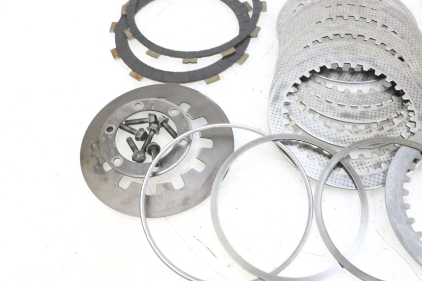 photo de DISCO EMBRAGUE YAMAHA FJR ABS 1300 (2006 - 2012) - Primer plano técnico