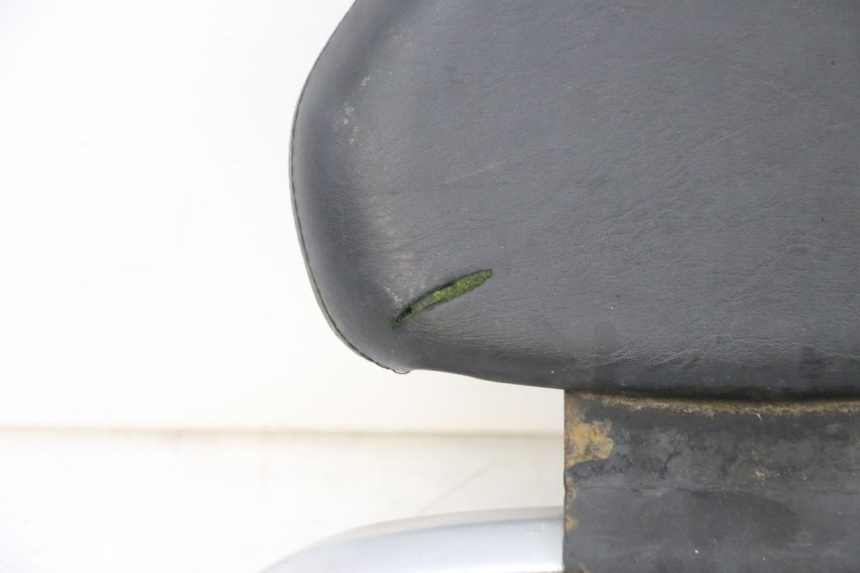 photo de RESPALDO  PEUGEOT ELYSEO 125 (1999 - 2004) - Enfoque en la estructura