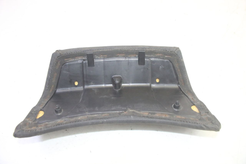 photo de RESPALDO  PIAGGIO MP3 LT 400 (2007 - 2012) - Detalles de los puntos de fijación