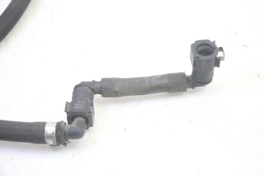 photo de TUBO INYECTOR PIAGGIO MP3 500 (2016 - 2018) - Primer plano técnico