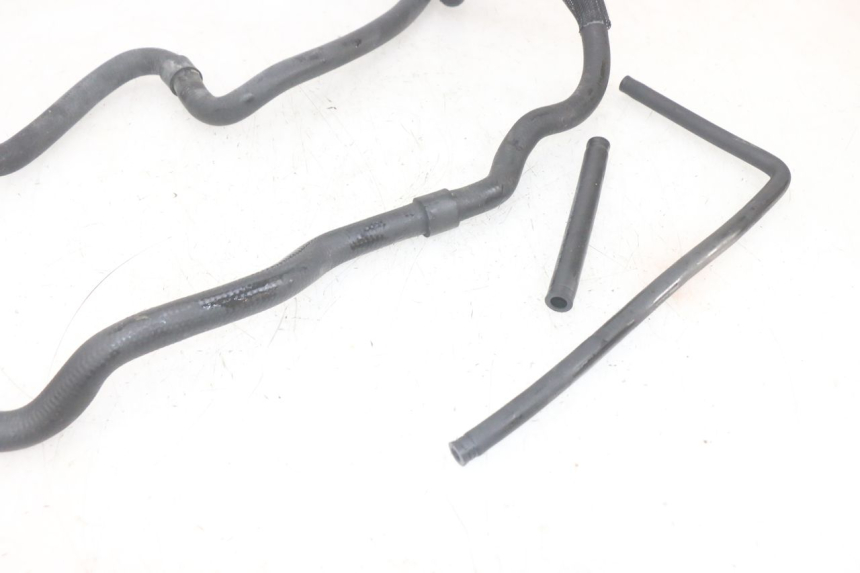 photo de MANGUERA RADIADOR PIAGGIO MP3 HPE 300 (2019 - 2026) - Detalle de la pieza