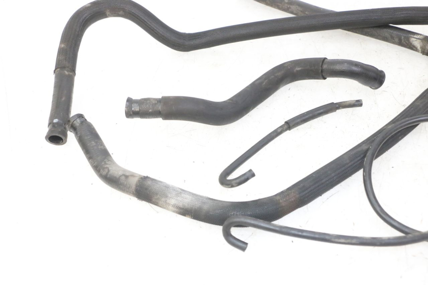photo de MANGUERA DEL RADIADOR SUZUKI UH BURGMAN 125 (2002 - 2006)