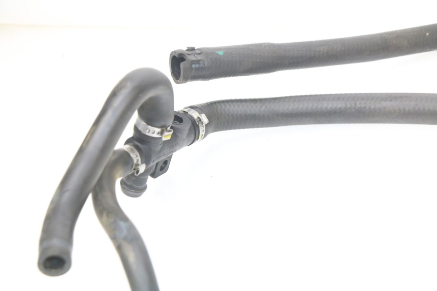 photo de MANGUERA RADIADOR PIAGGIO VESPA GTS IE ABS 300 (2016 - 2018)