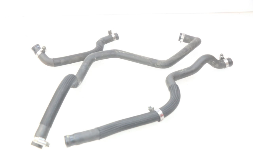 photo de MANGUERA DEL RADIADOR YAMAHA X-MAX XMAX 125 (2010 - 2014)