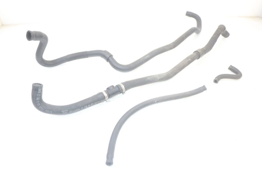 photo de MANGUERA DEL RADIADOR PIAGGIO XEVO - X EVO 125 (2007 - 2016) - Vista principal