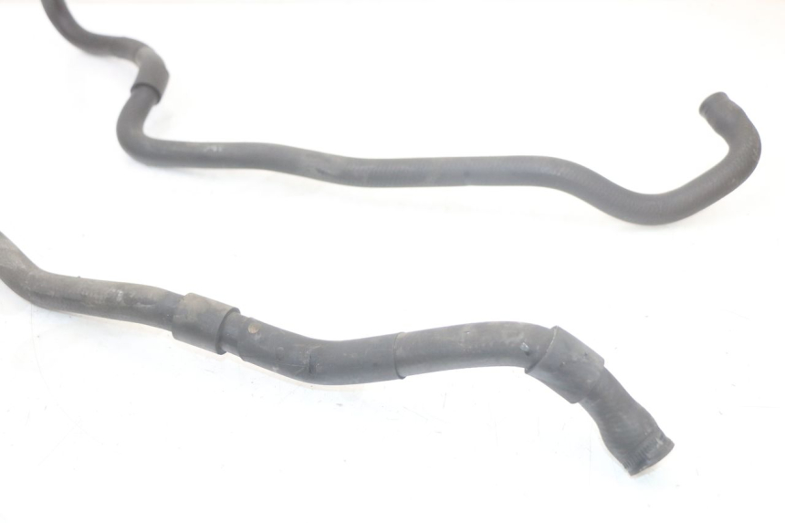 photo de MANGUERA DEL RADIADOR PIAGGIO XEVO - X EVO 125 (2007 - 2016) - Otra perspectiva