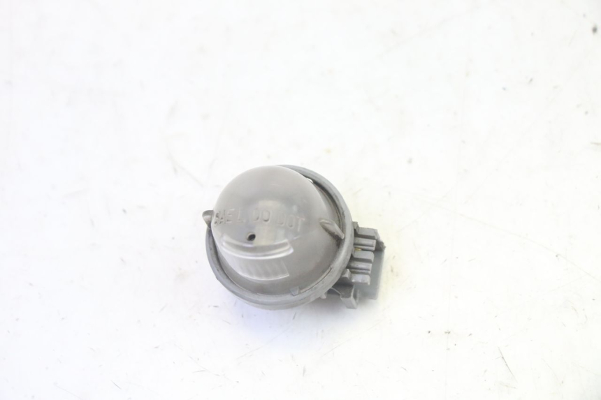 photo de ILUMINACIóN DE MATRíCULA SUZUKI BURGMAN 125 (2007 - 2014)