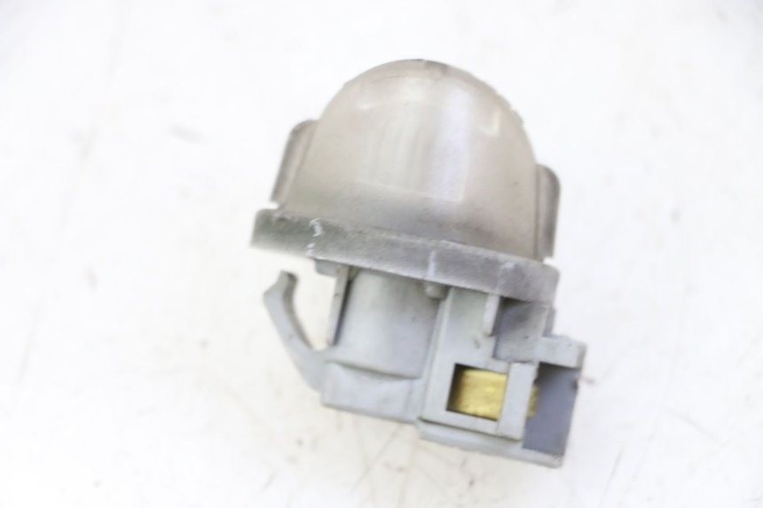 photo de ILUMINACIóN DE MATRíCULA SUZUKI BURGMAN 125 (2007 - 2014)