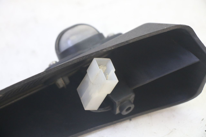 photo de LUZ MATRICULA PIAGGIO MP3 RL 250 (2007 - 2010) - Otra perspectiva