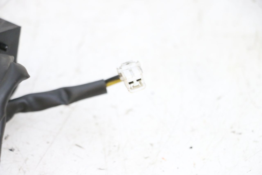 photo de LUZ MATRICULA PIAGGIO NEW TYPHOON 50 (2018 - 2021) - Primer plano técnico