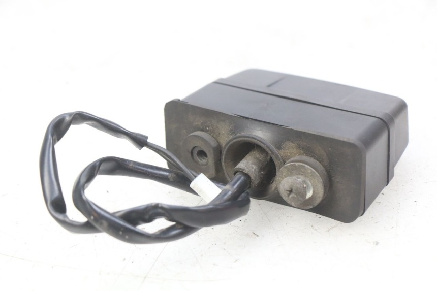 photo de ILUMINACIóN DE MATRíCULA SUZUKI SIXTEEN 125 (2008 - 2010)