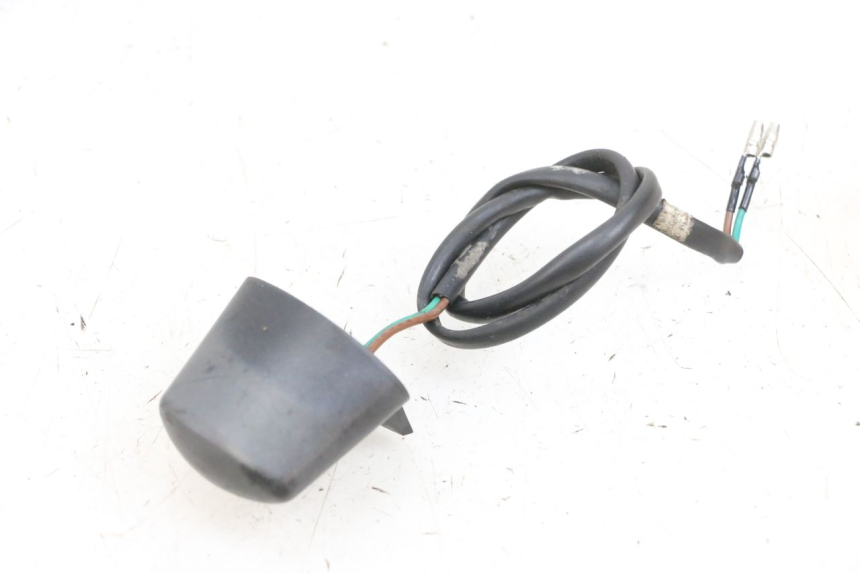 photo de LUZ MATRICULA PEUGEOT SPEEDFIGHT 4 4T EFI 50 (2021 - 2025) - Zoom estado de uso