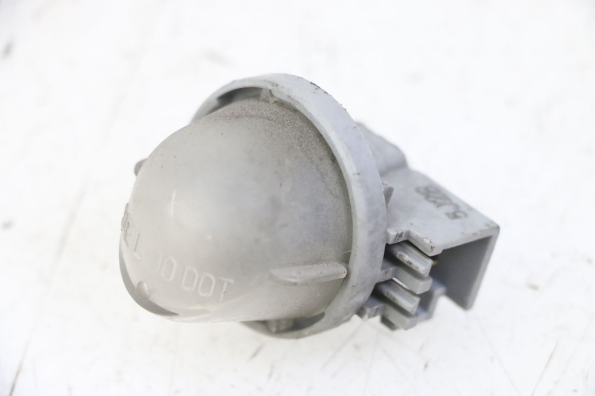 photo de LUZ MATRICULA SUZUKI UH BURGMAN 125 (2002 - 2006)