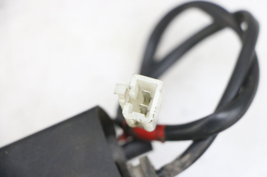 photo de LUZ MATRICULA PIAGGIO ZIP 4T 50 (2018 - 2020) - Otra perspectiva