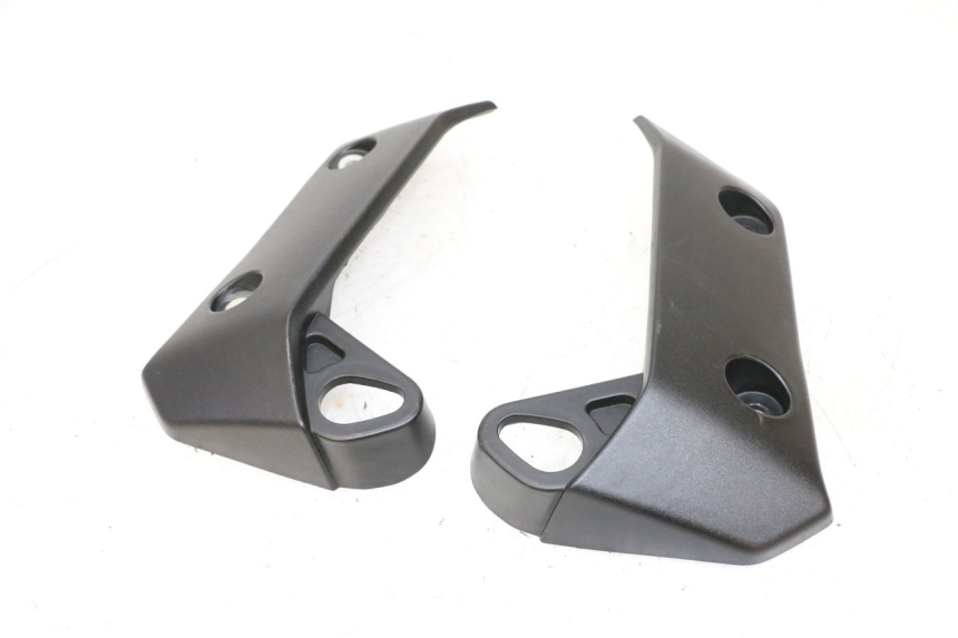 photo de RADIADOR CUBIERTA YAMAHA MT-07 MT07 ABS 700 (2018 - 2020) - Estado de la superficie y material