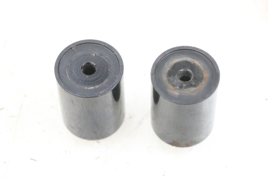 photo de PUNTA DE MANILLAR SUZUKI BURGMAN 125 (2007 - 2014) - Zoom estado de uso