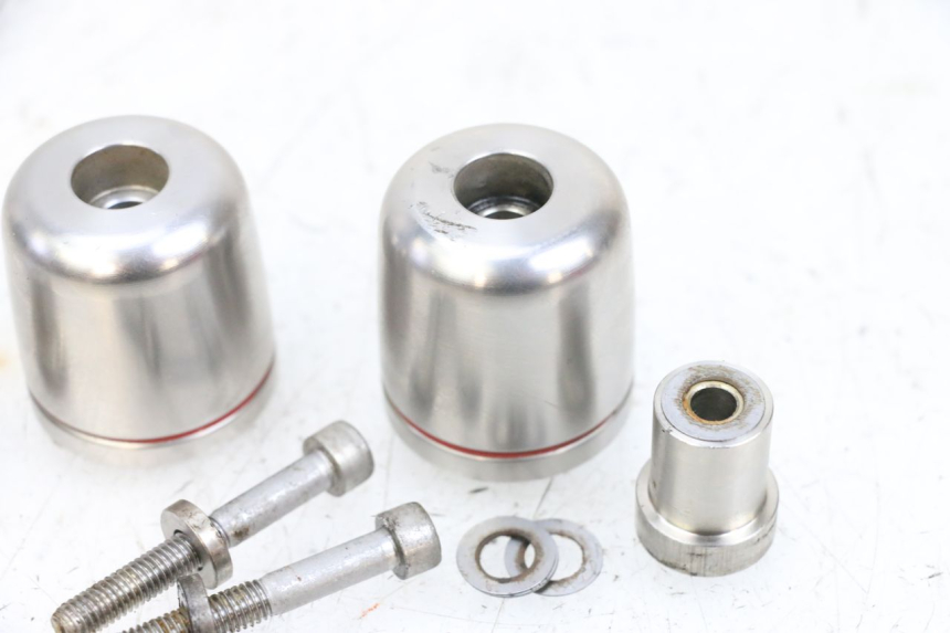 photo de EXTREMOS MANILLAR YAMAHA FJR ABS 1300 (2006 - 2012) - Detalles de los puntos de fijación