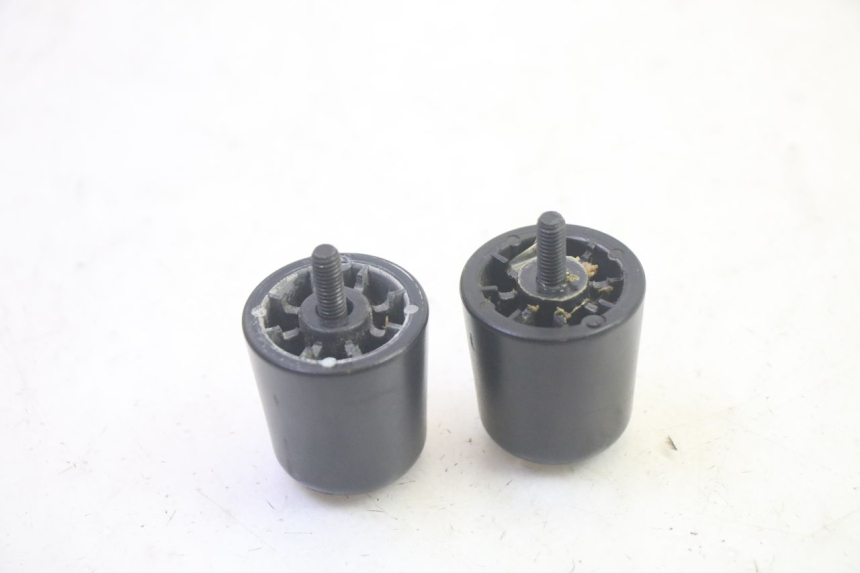 photo de EXTREMOS MANILLAR PIAGGIO MP3 HPE 350 (2018 - 2020) - Primer plano técnico