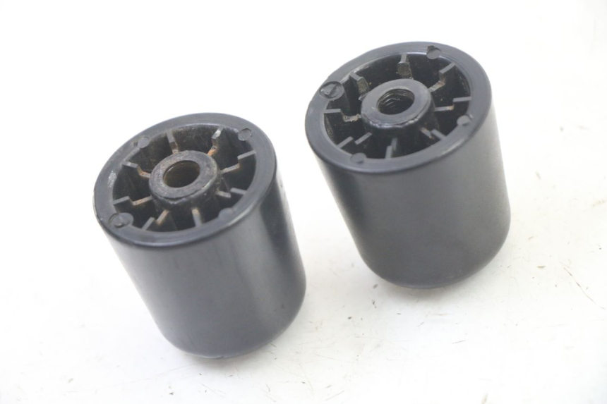 photo de PUNTA DE MANILLAR PIAGGIO MP3 500 (2011 - 2015)