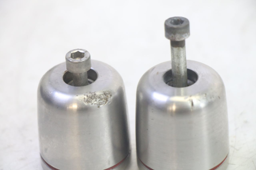 photo de EXTREMOS MANILLAR PIAGGIO MP3 RL 250 (2007 - 2010) - Detalle de la pieza