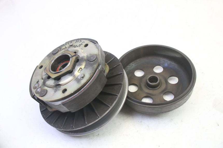 photo de EMBRAGUE QUADRO 4 4D 350 (2015 - 2018)