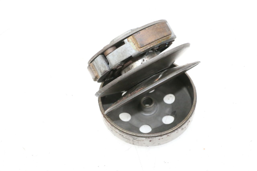 photo de EMBRAGUE KYMCO AGILITY CITY 4T 50 (2008 - 2016) - Detalles de los puntos de fijación