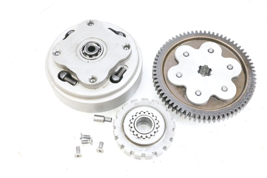 photo de EMBRAGUE MAG POWER BOMBERS 4T 50 (2016 - 2026) - Primer plano técnico