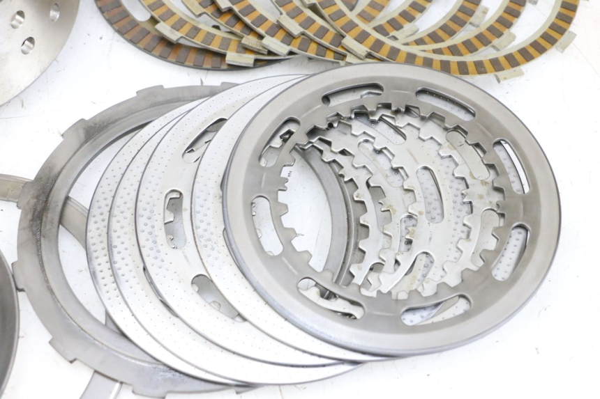 photo de EMBRAGUE SUZUKI BURGMAN 650 (2013 - 2020)