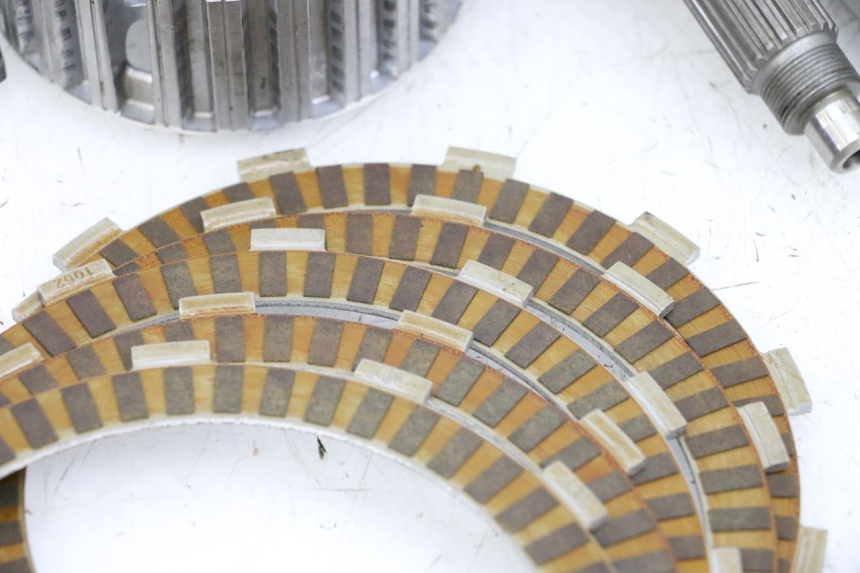 photo de EMBRAGUE SUZUKI BURGMAN EXECUTIVE ABS 650 (2006 - 2012) - Foto de producto adicional