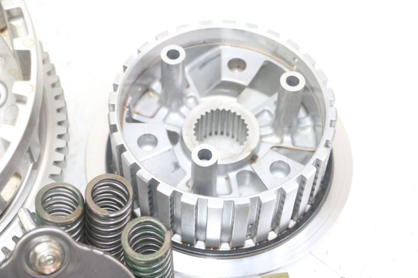 photo de EMBRAGUE HONDA CB R 1000 (2018 - 2023)