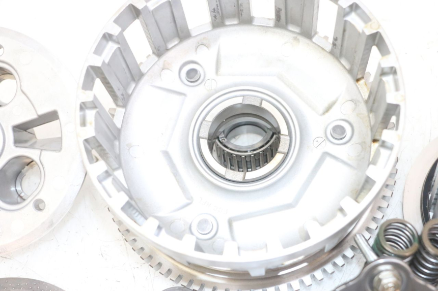 photo de EMBRAGUE HONDA CB R 1000 (2018 - 2023)