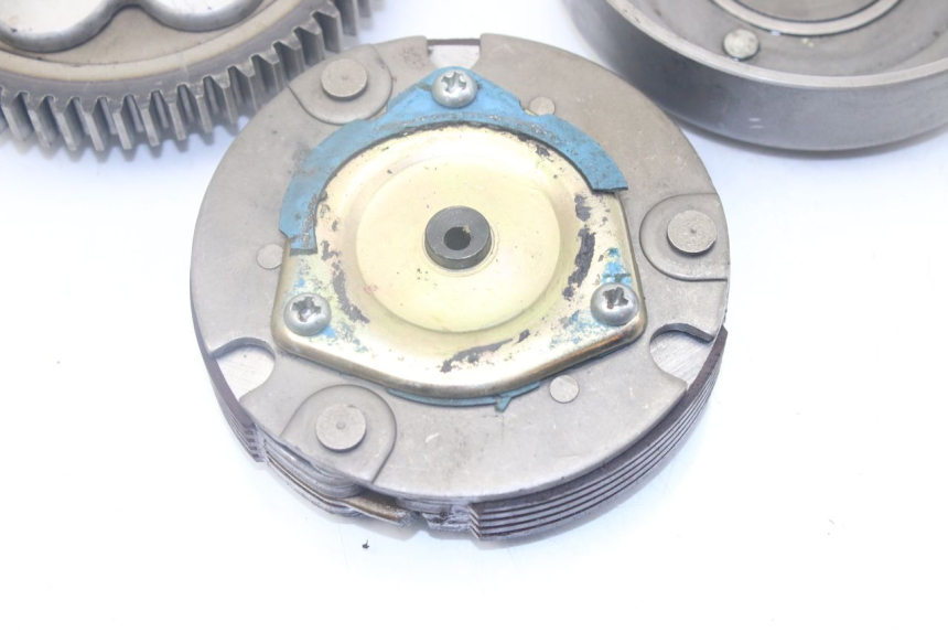 photo de EMBRAGUE CHINESE QUAD ENFANT ATV PUMA 50 - Detalles de los puntos de fijación