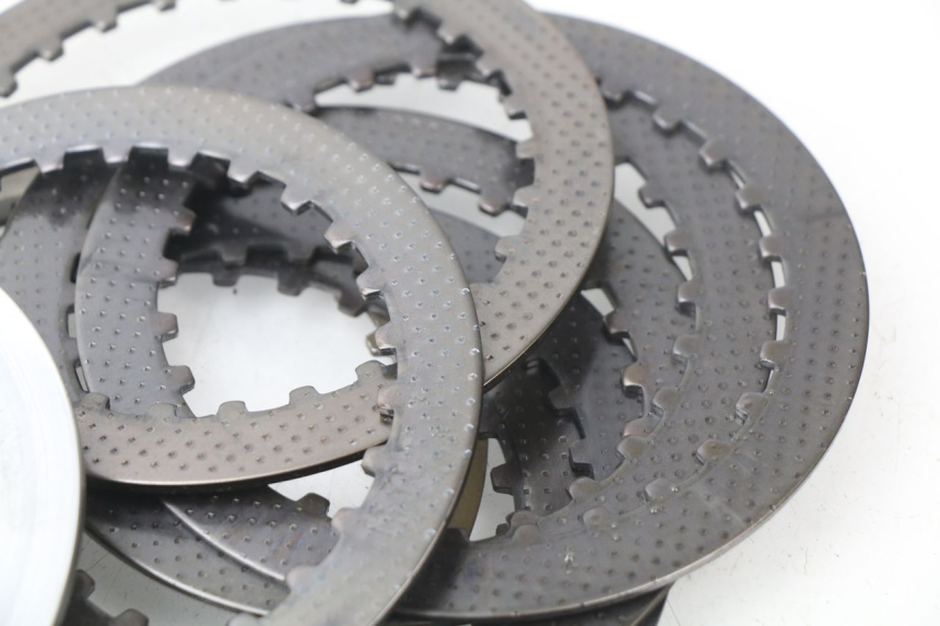 photo de EMBRAGUE SUZUKI GSX-R GSXR K16 1000 (2012 - 2016) - Primer plano de alta resolución