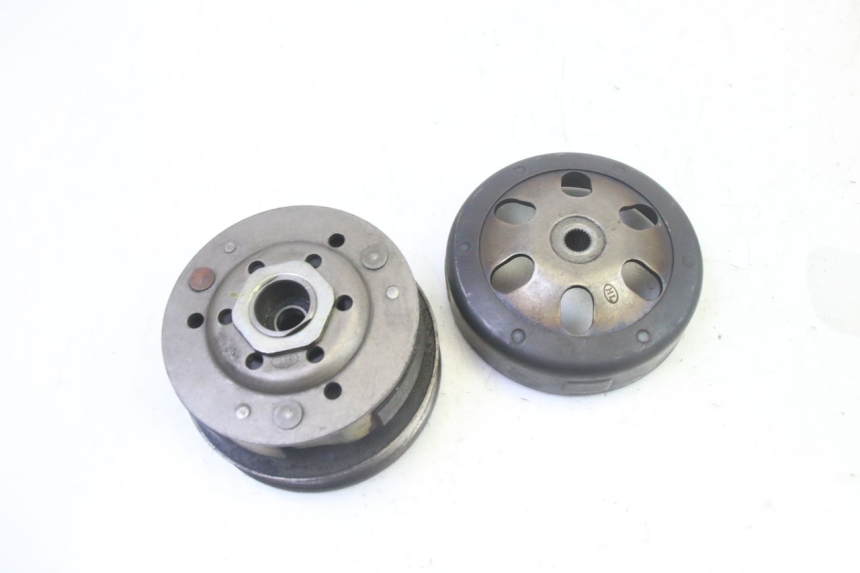 photo de EMBRAGUE PEUGEOT KISBEE 4T 50 (2018 - 2022)