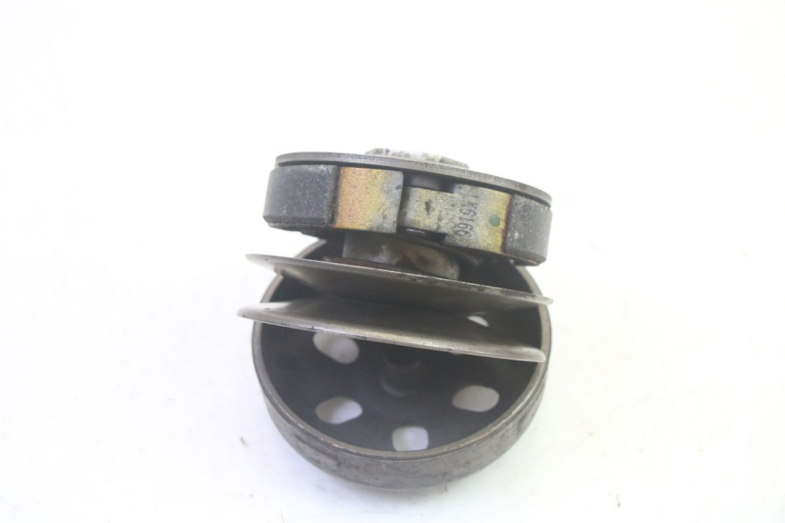 photo de EMBRAGUE PEUGEOT KISBEE 4T 50 (2010 - 2017) - Otra perspectiva