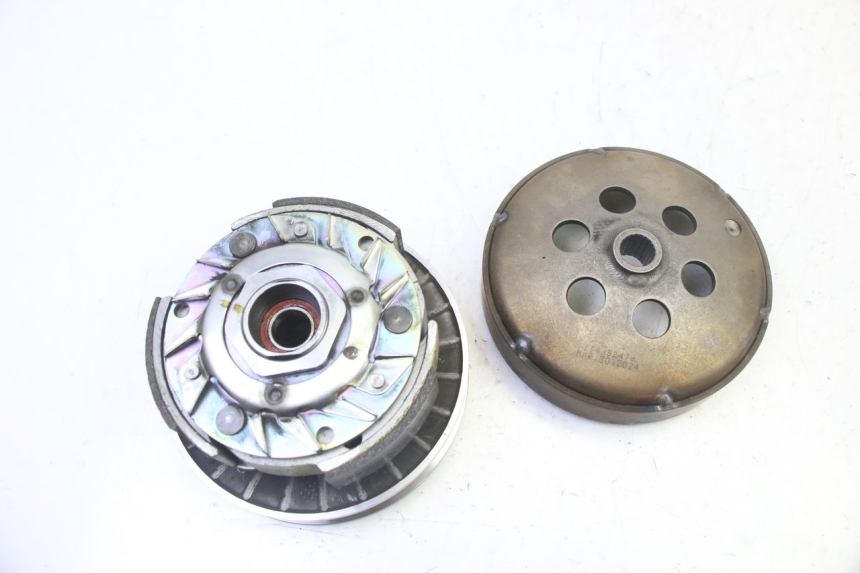 photo de EMBRAGUE PIAGGIO MP3 HPE 310 (2024 - 2025)