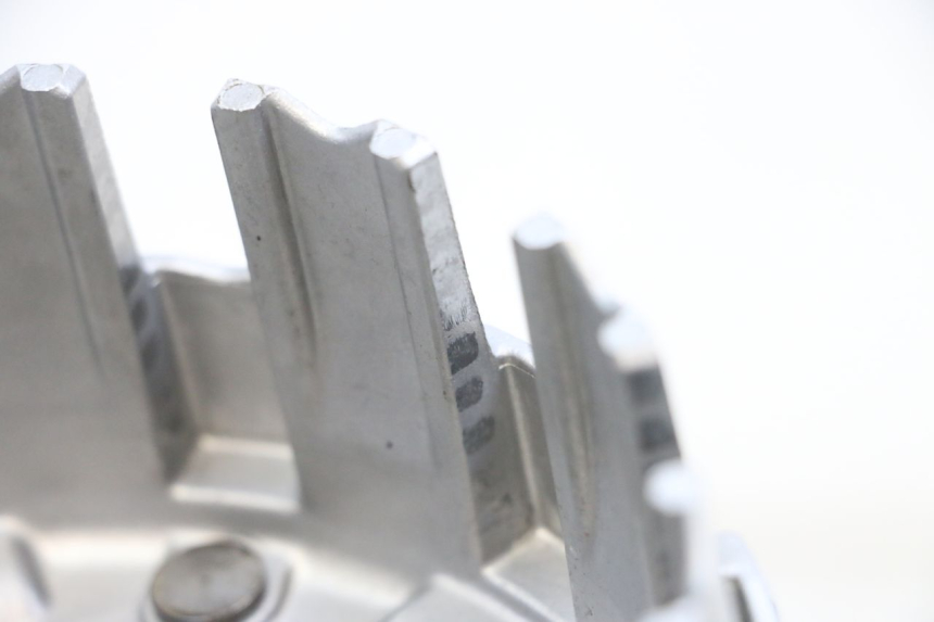 photo de EMBRAGUE YAMAHA TDM ABS 900 (2002 - 2014) - Enfoque en la estructura